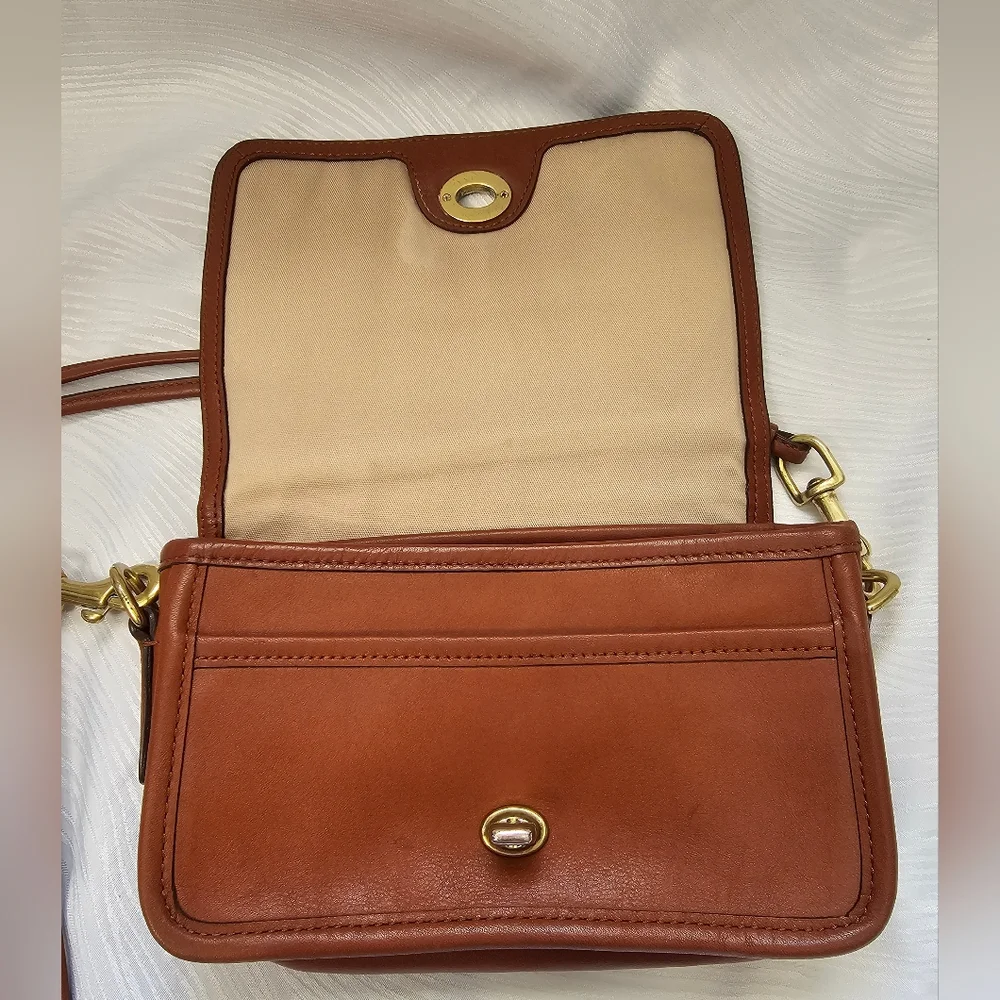 Coach Penny Brown Leather Crossbody Bag 2012 - Picture 6 of 13